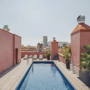 Arai 4* Superior Hotel
